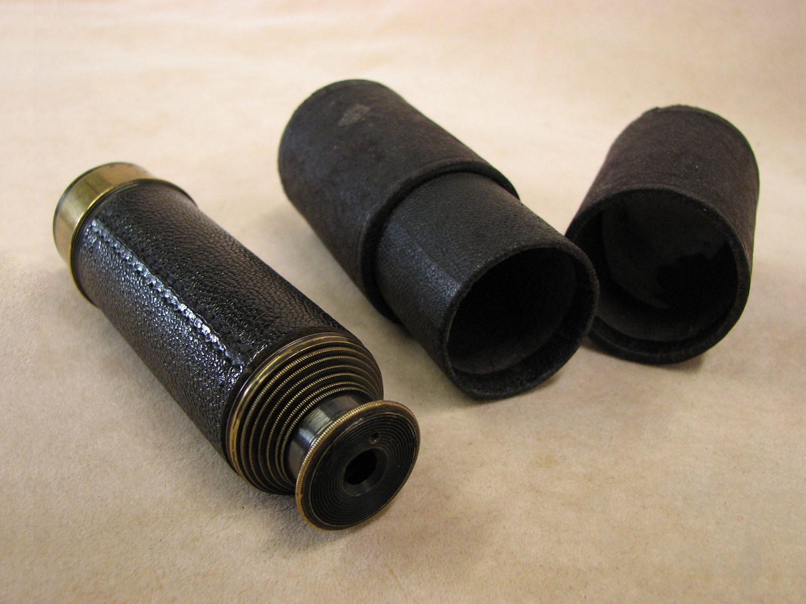 Negretti & Zambra early 20th century 6 draw pocket telescope in case